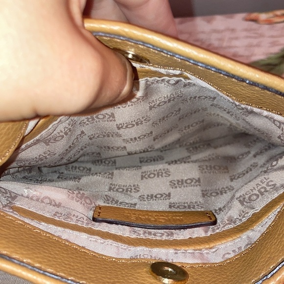 Michael Kors Small Crossbody - Picture 7 of 9